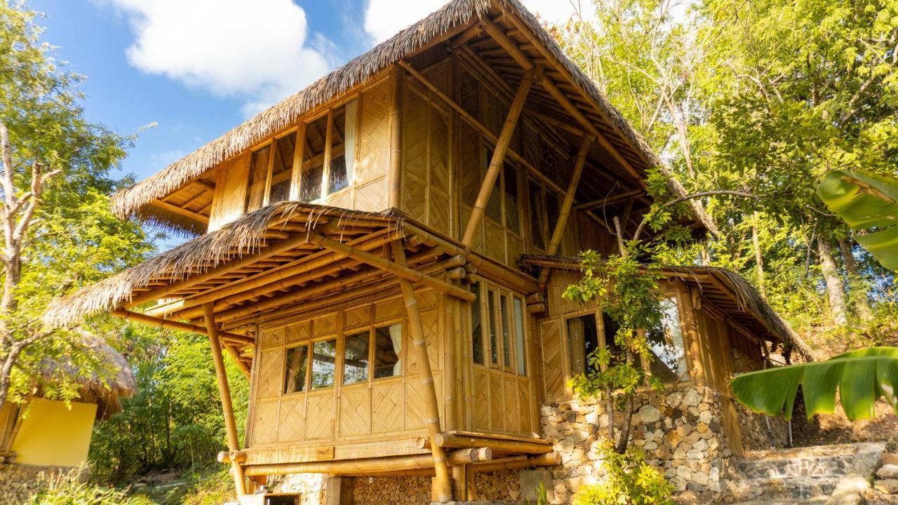 Elang Hillside Bamboo Villas Labuan Bajo Exterior photo